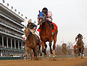 Afleeting Lady wins the 2012 Falls City Handicap.
