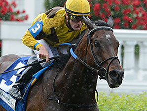 Atigun wins on Kentucky Derby day. 