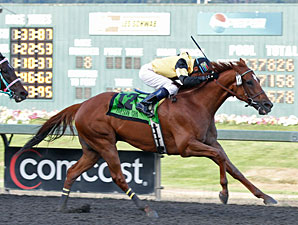 Awesome Gem wins the 2011 Longacres Mile.