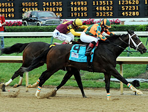 Believe You Can wins the 2012 Kentucky Oaks.