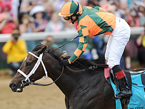 Believe You Can wins the 2012 Kentucky Oaks.