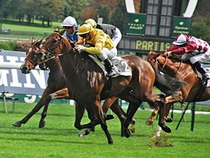 Best Dating wins the Prix Du Pin