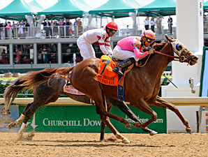 Blind Luck wins the 2011 La Troienne.