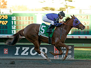 Breathoffreshheir wins the 2010 Jersey Juv. Fillies.