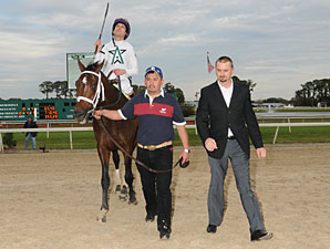 Brethren wins the 2011 Sam F. Davis.
