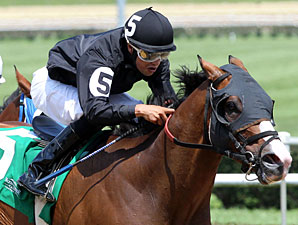 Brooklyn Cowboy wins the 2013 West Virginia Legislature Chairman's Cup Stakes.