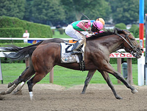 Caleb's Posse wins the 2011 King's Bishop.