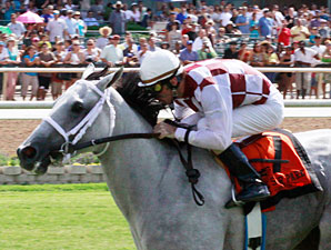 Circustown Rose wins the 2012 Lane;s End Stallion Scholarship Stakes.