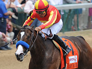 Contested wins the 2012 Eight Belles.