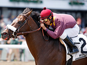 Cool Coal Man wins the 2010 Skip Away.