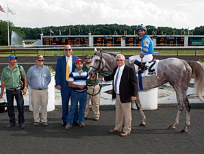 Cozzetti  wins the 2012 American Derby.