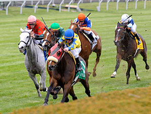 Daisy Devine wins the 2012 Jenny Wiley.