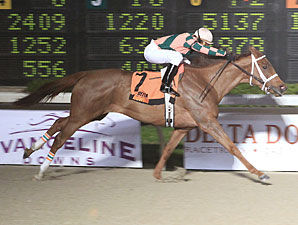 Dancinginthecircle wins the 2012 By The Light Stakes.