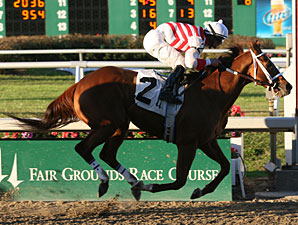 Euroears with Jamie Theriot up wins the Thanksgiving Day Handicap at Fair Grounds.