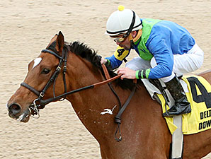 Grand Contender wins the 2013 Delta Mile Stakes.