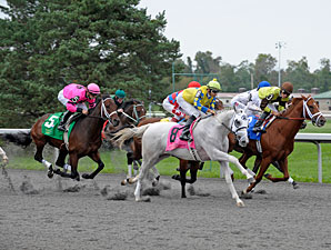 Hansen wins the 2011 Kentucky Cup Juvenile.