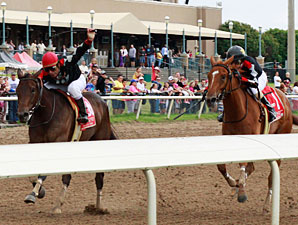 Im a Bear wins the 2012 Texas Stallion Series Got Koko Division.
