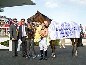 I'm A Dreamer wins the 2012 Beverly D.