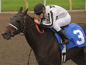 Invitation Only wins the 2010 Simcoe Stakes.