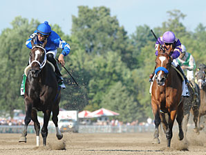 It's Tricky wins the 2011 CCA Oaks.