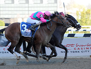 Jackson Bend wins the 2012 Carter.