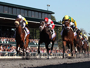 Java's War wins the 2013 Blue Grass Stakes.