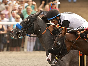 Jedi Mind Trick wins the I'm Smokin Stakes.