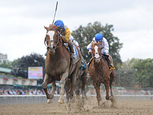 Jersey Town wins the 2012 Kelso.