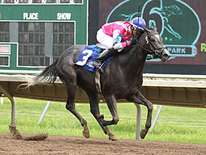 Keewatin Ice wins the 2012 Minnesota Oaks.