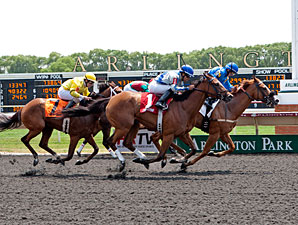 Lady Candidate wins the 2012 Mariah's Storm.