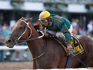Luna Vega wins the 2009 Molly Pitcher.