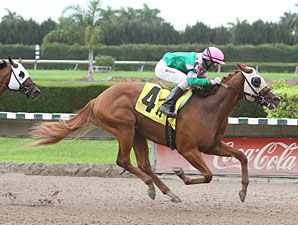 Mel Beach wins the 2011 Frank Gomez.