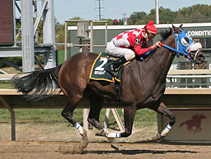 Movin' Out wins the 2010 PHBA Classic.