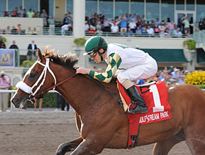 Mucho Macho Man wins the 2012 Gulfstream Park Handicap.