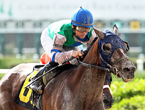Numb Lips wins the 2012 Primal.