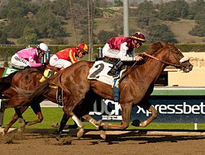 Out of Bounds wins the 2012 Sham.
