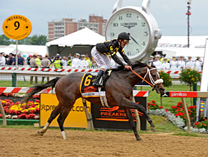 Oxbow wins the 2013 Preakness.