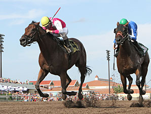 Polar Plunge wins the 2012 Minnesota Distaff Sprint Championship.