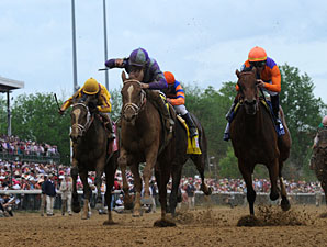 Princess of Sylmar wins the 2013 Kentucky Oaks.