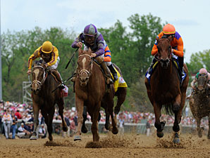 Princess of Sylmar wins the 2013 Kentucky Oaks.