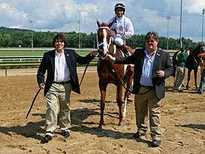 Prissy wins the 2013 West Virginia Senate President's Cup Stakes.