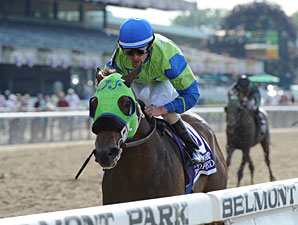 Redeemed wins the 2012 Brooklyn Handicap.