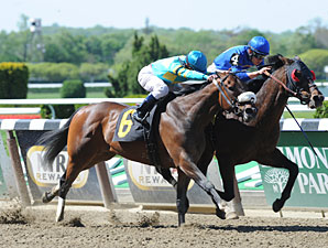 Saginaw wins a Starter/Optional Claimer on May 12, 2013.