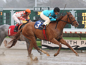 Salad Girl wins the 2011 Jersey Juvenile Fillies.