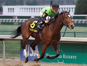 Serenading wins the 2009 Falls City.