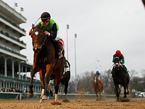 Serenading wins the 2009 Falls City.
