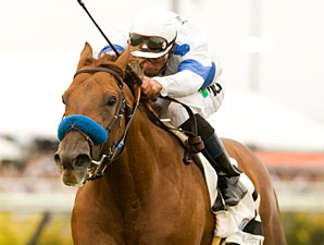 Sidney's Candy wins the 2010 La Jolla.