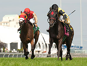 Silent Treat wins the 2014 Zadracarta Stakes.