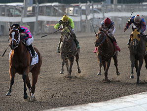 Speedacious wins the 2011 LA Champions Ladies Sprint.