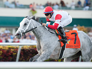 Starsilhouette wins the 2012 Claiming Crown Tiara.